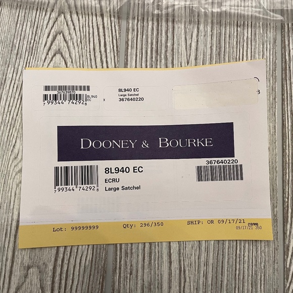 DOONEY & BOURKE Florentine Large Satchel Ecru Leather - Picture 5 of 9